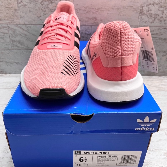 Adidas Swift Run RF running shoes - Picture 13 of 16